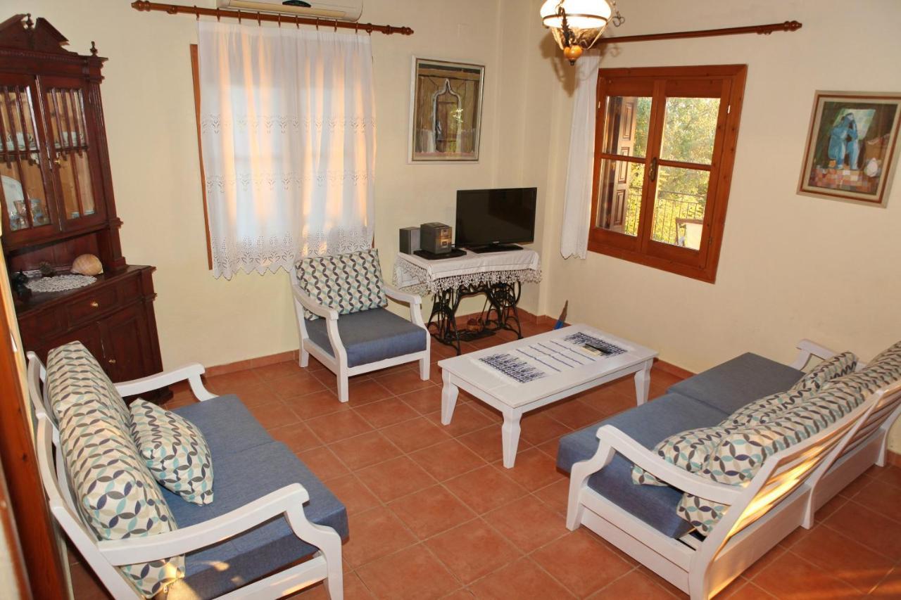 Villa Maria O Skopelos Town Exterior photo